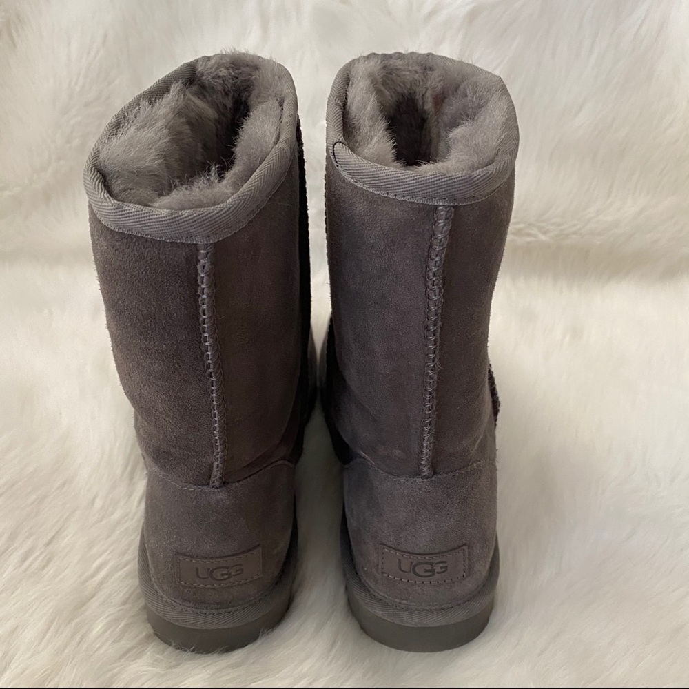 UGG Classic Short Boots Grey 6 - Picture 11 of 16